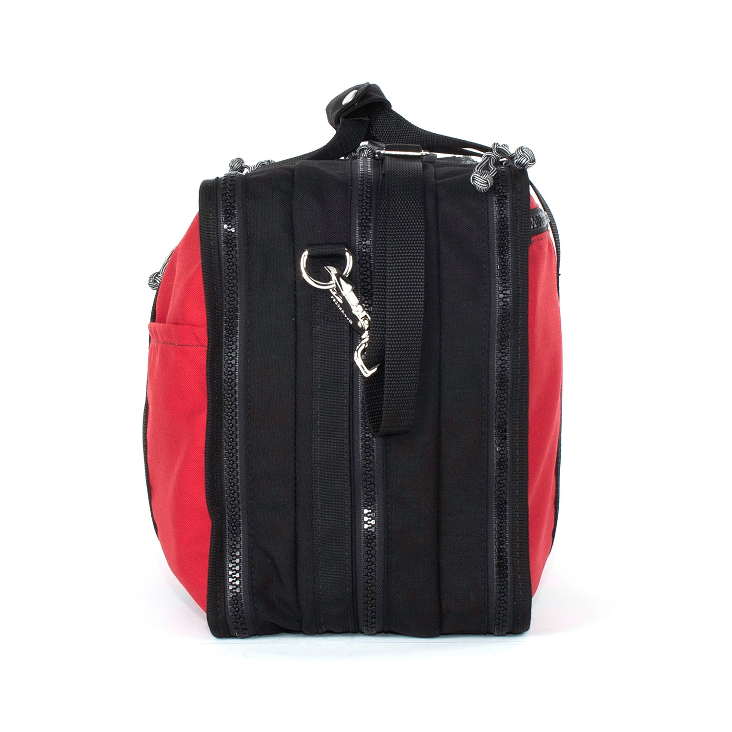 End view of Air Boss carry on bag details of the three compartment construction.