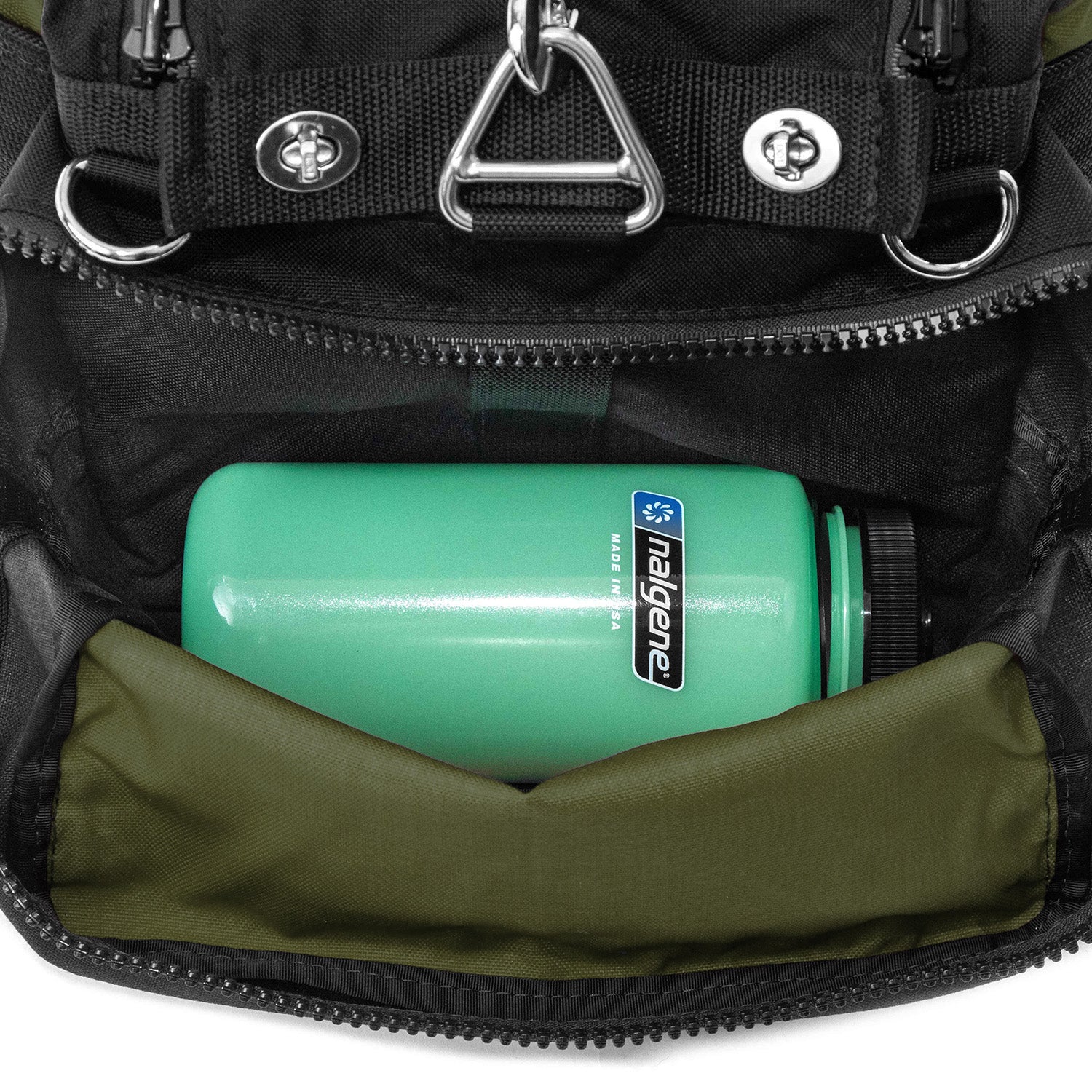 End pocket with Nalgene bottle.
