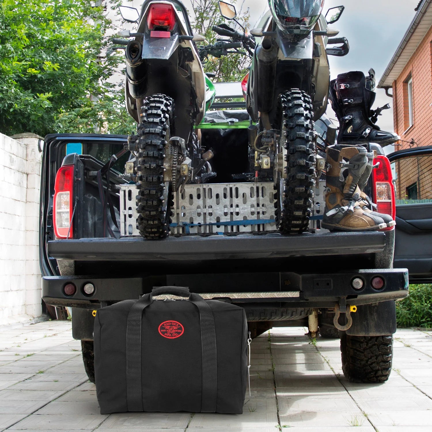 Small Aviator kit bag with truck and bikes.