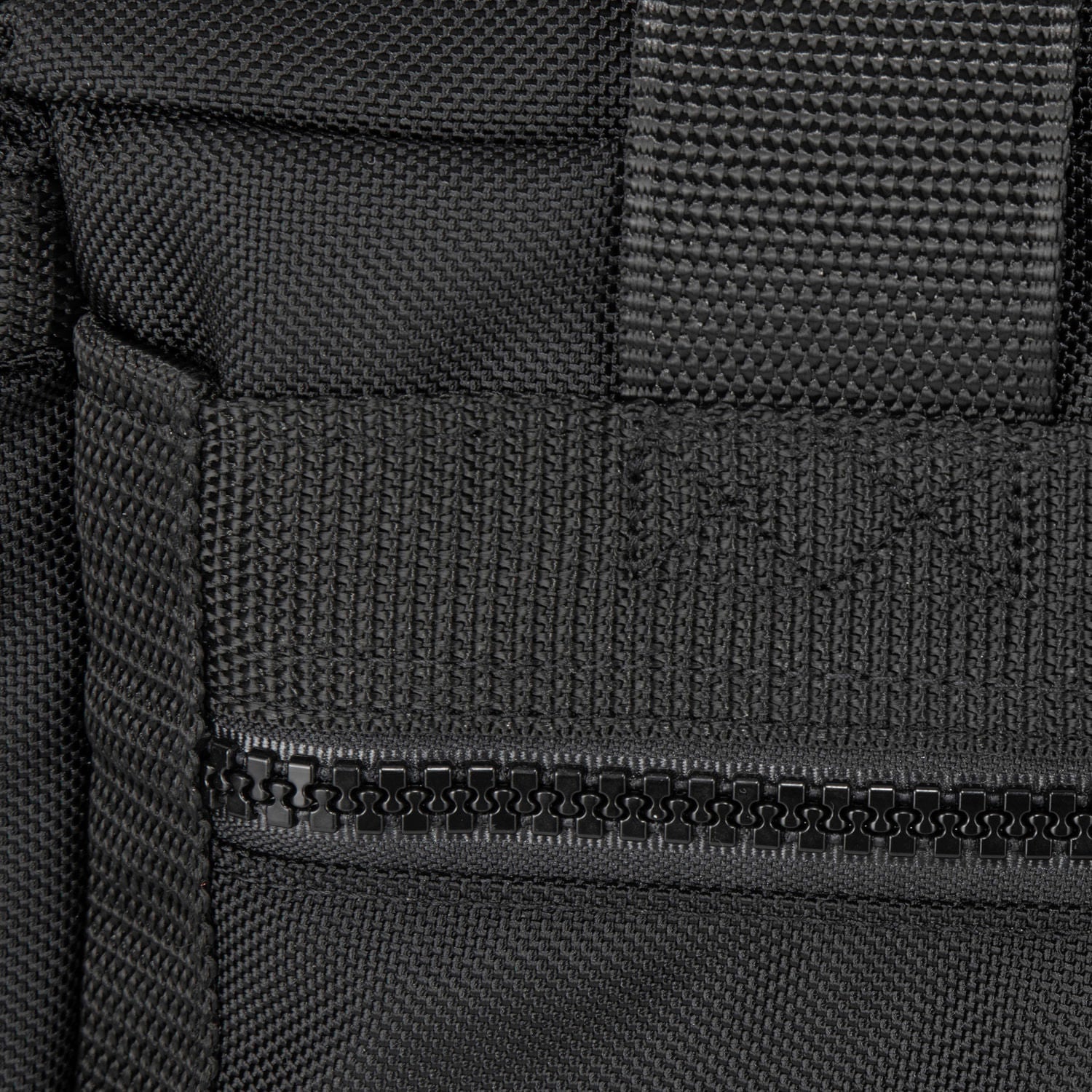 Double box X stitching detail on handle