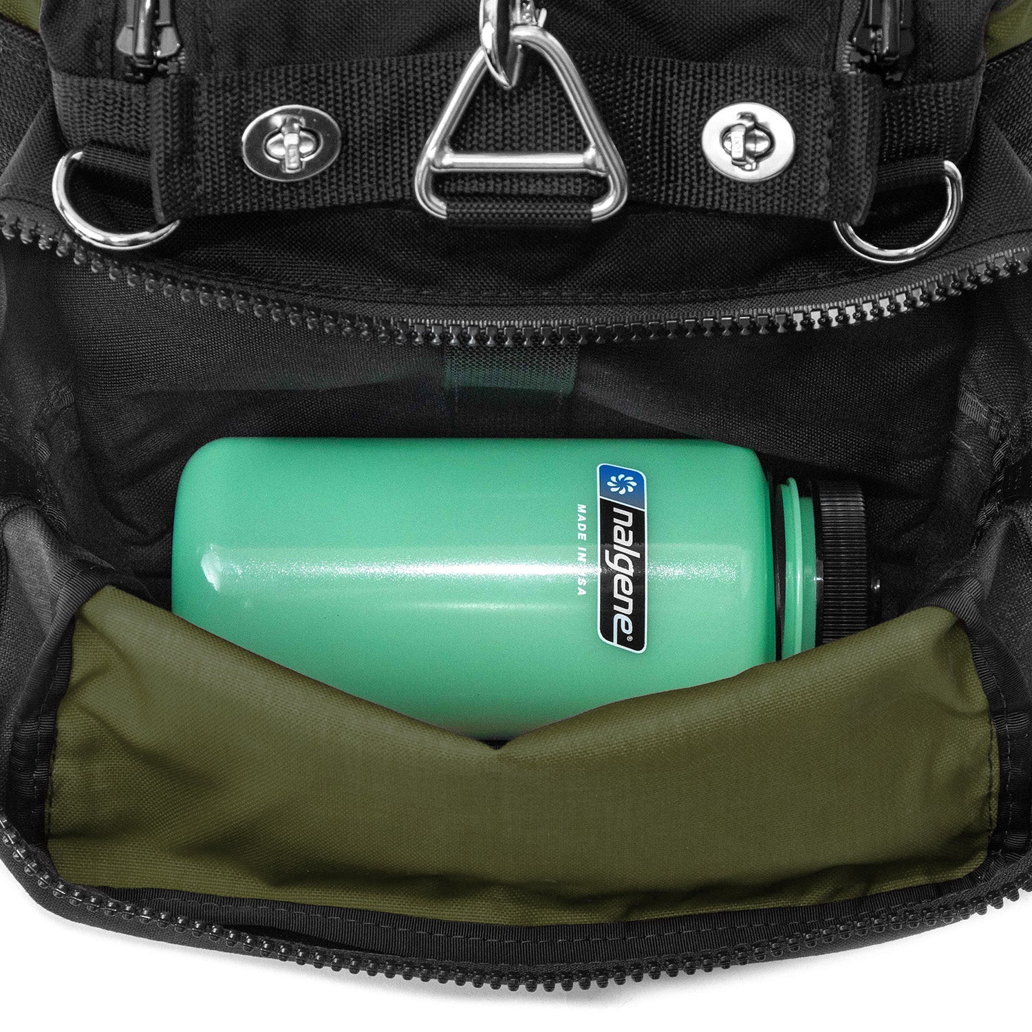 End pocket with Nalgene bottle. 