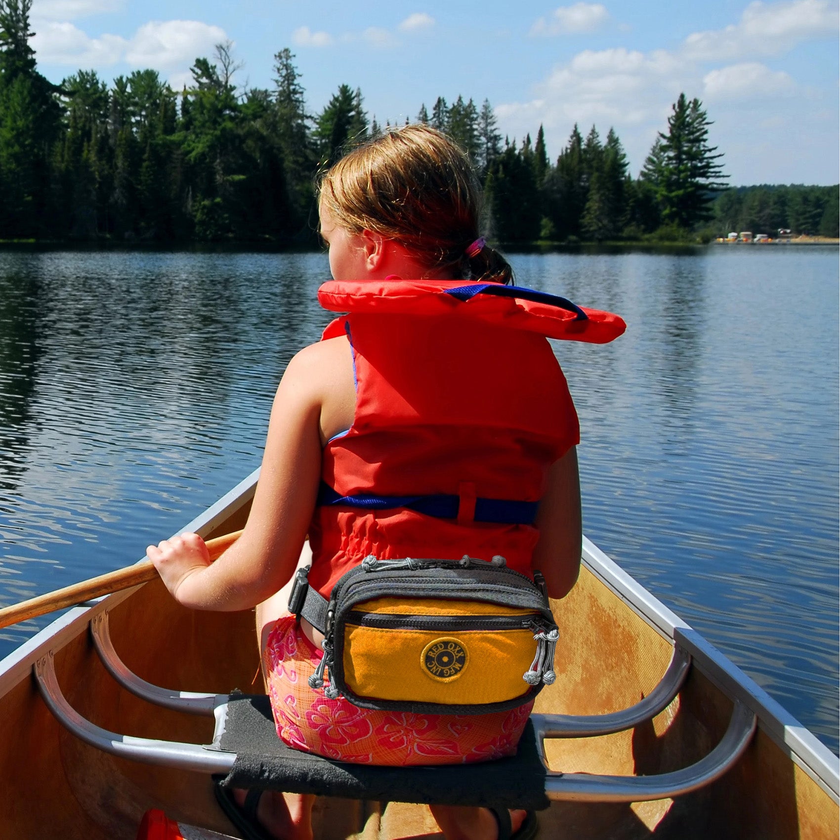 booty_boss_on_little_girl_rowing_boat_larger_booty_square.jpg