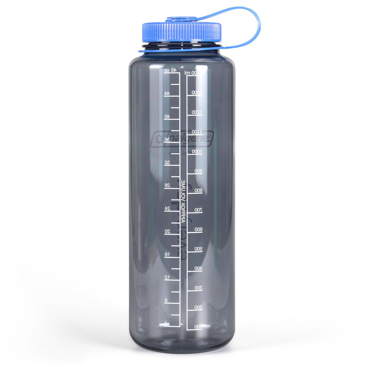 Nalgene Tritan 40 ounce bottle back view with measurements.